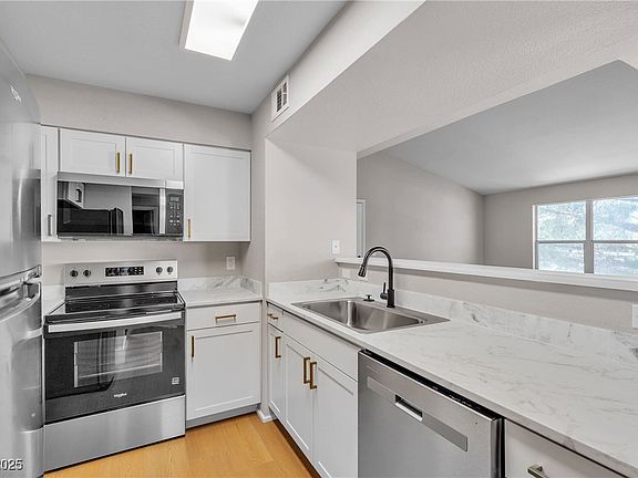 4th image of 1150 N Buffalo Dr APT 2025