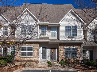 3833 Wayfarer Dr, Greensboro, NC 27410