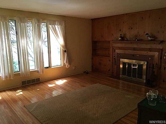 5th image of 106 Elmhurst Dr