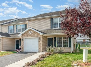 17 Parker St, Carlisle, PA 17013