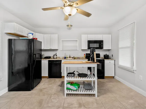 250 Maple Ave, Bellevue, PA 15202