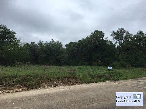 4th image of 526 Dietert Ln