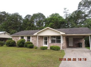 1033 White Cir, Hinesville, GA 31313