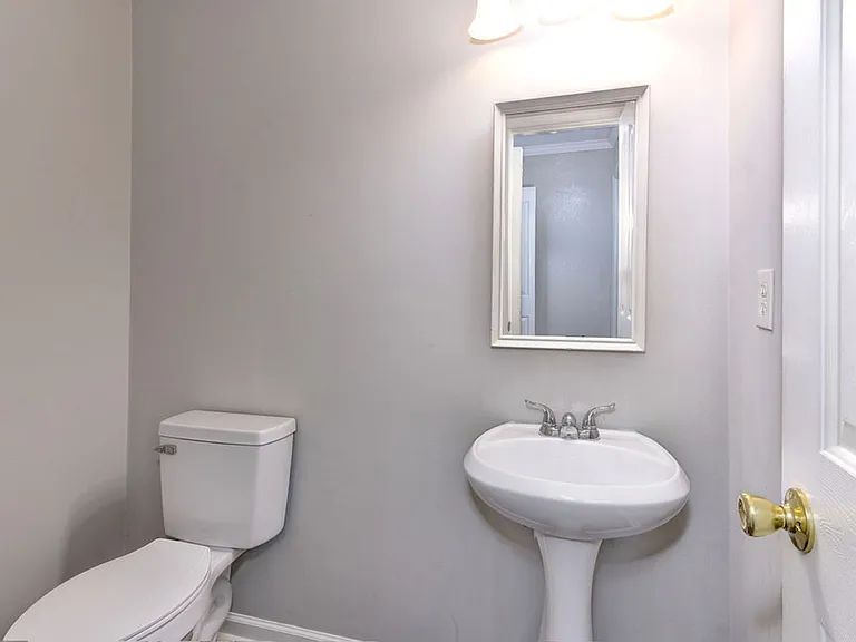 112 Post Oak Rd — Photo 19