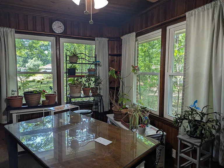 2203 Rosser Ter — Photo 8