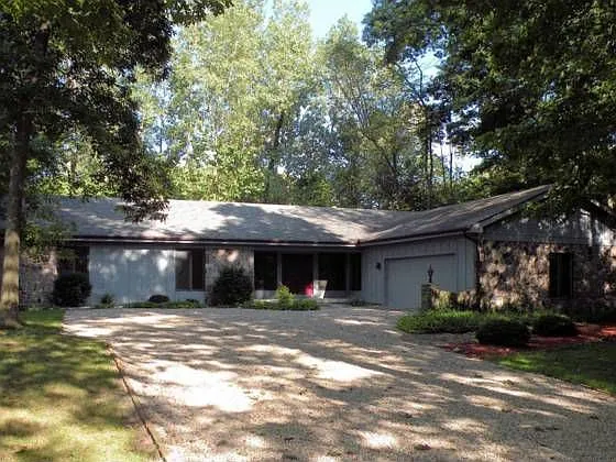 2384 S Stonebridge Rd photo 1