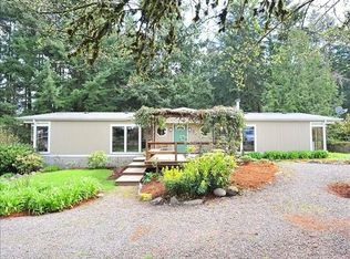 18221 S Bogynski Rd, Oregon City, OR 97045