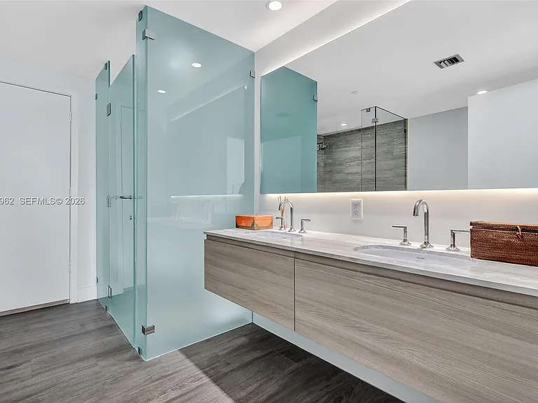 2900 NE 7th Ave #1108 — Photo 20
