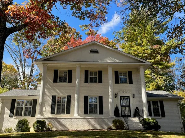 306 Fleetwood Dr, Lookout Mountain, TN 37350