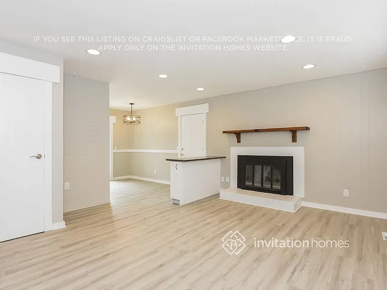9620 W 104th Dr — Photo 2