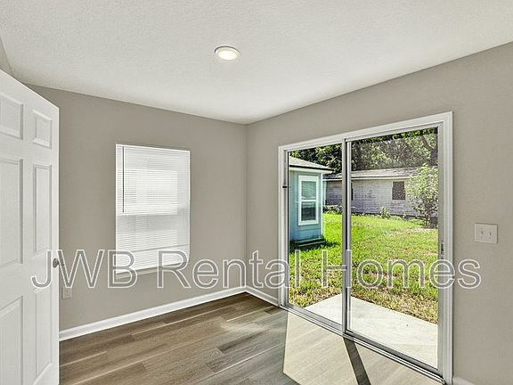 5th image of 1760 Rutledge Ave