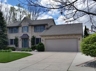 13122 Watercrest Dr, Dewitt, MI 48820
