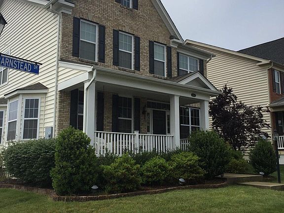 3rd image of 43165 Barnstead Dr
