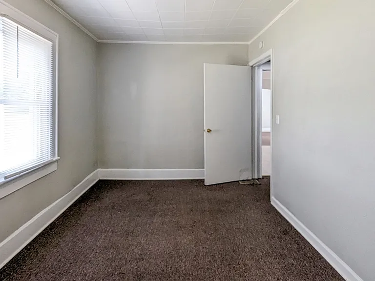 303 N Tillotson Ave — Photo 18