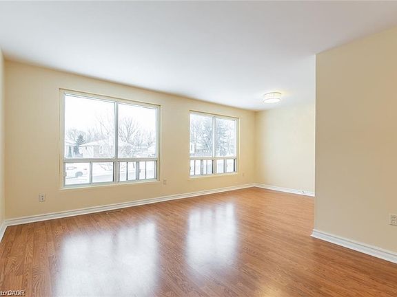 3rd image of 16 Garrow Dr