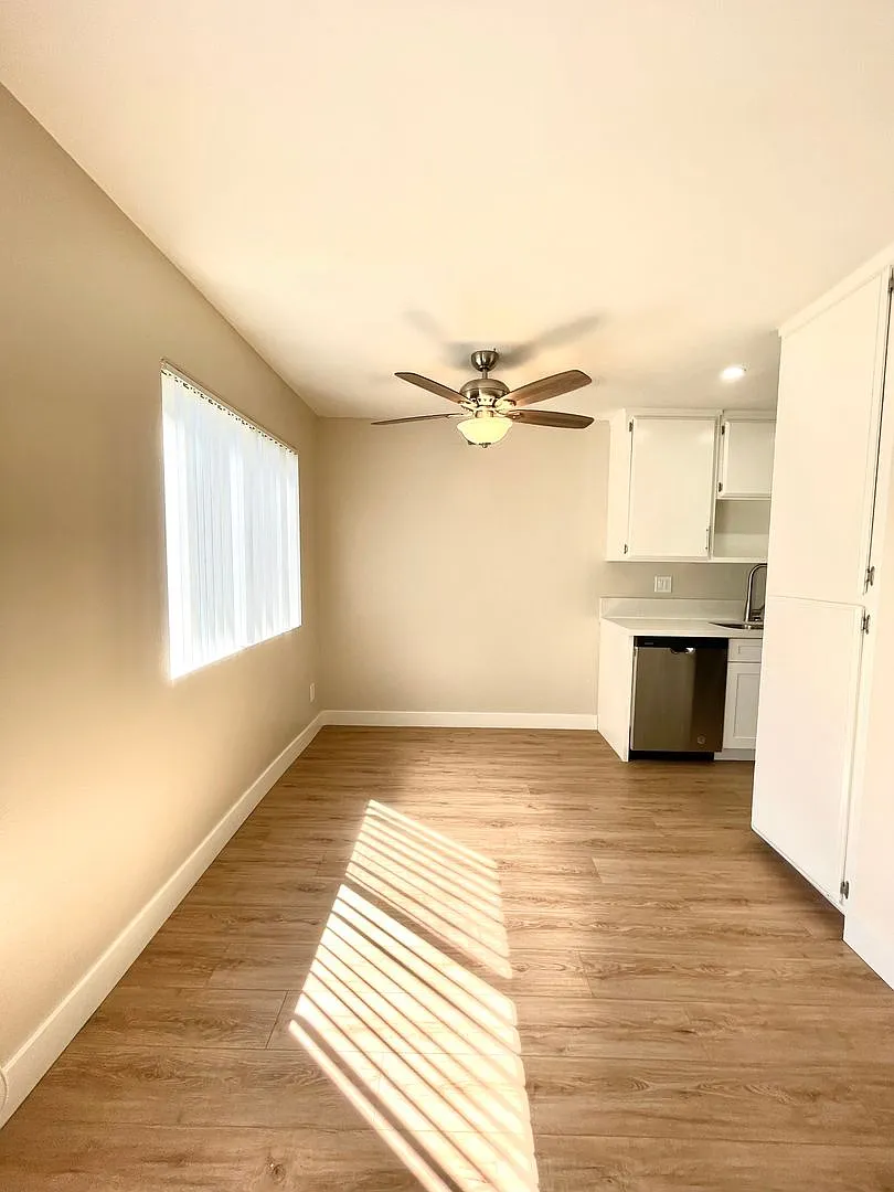 7531 Knott Ave — Photo 4
