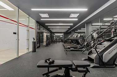 Rented by R New York