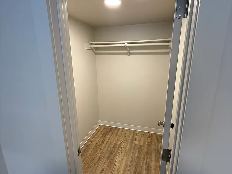 404 W University Way #11 — Photo 5