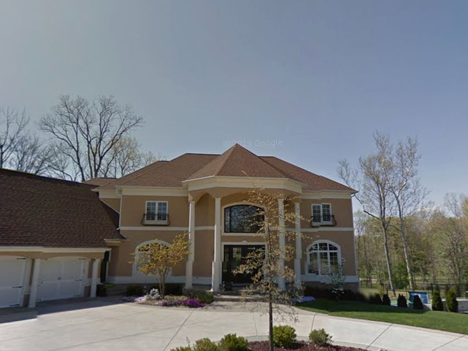 1st image of 6932 Royal Oakland Way