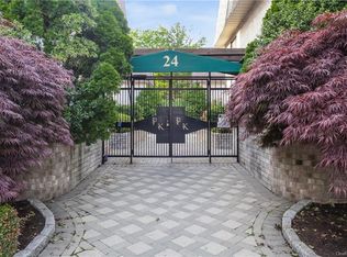 24 Carhart Ave, White Plains, NY
