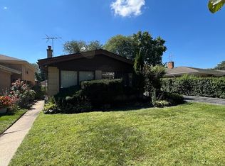 3929 W Chase Ave, Lincolnwood, IL 60712