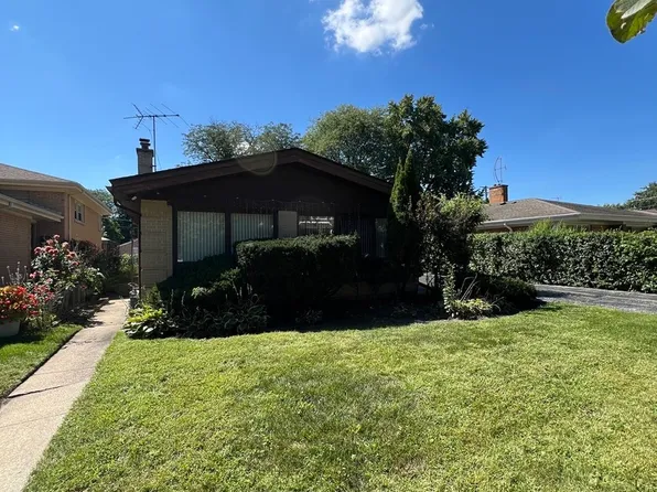 3929 W Chase Ave, Lincolnwood, IL 60712