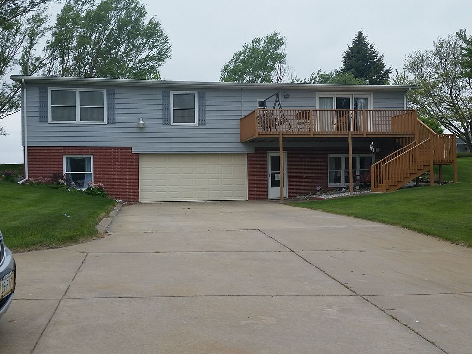 1st image of 102 S Maloney Dr