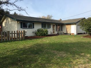 910 Meadow Ave, Tillamook, OR 97141