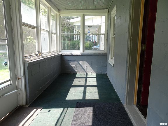 2nd image of 647 18th Ave