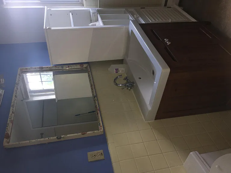 1334 Montgomery Ave — Photo 3
