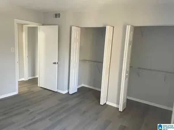 1302 Woodland Vlg, Birmingham, AL