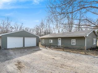5701 NW 56th St, Kansas City, MO 64151