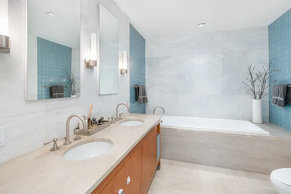 Rented by Douglas Elliman | media 17