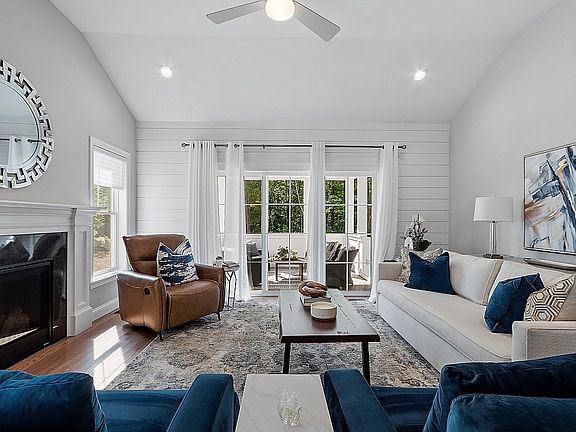 4th image of 17 Conifer Cir #32