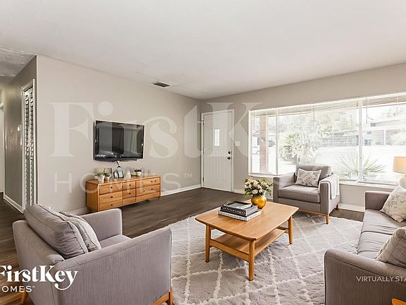 5th image of 3408 E Knollwood St