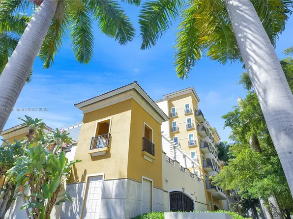 20 Calabria Ave APT 302, Coral Gables, FL 33134