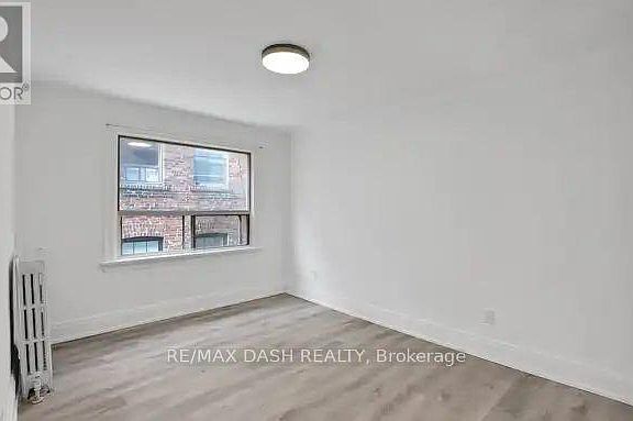 3rd image of 917 Saint Clair Ave W #30