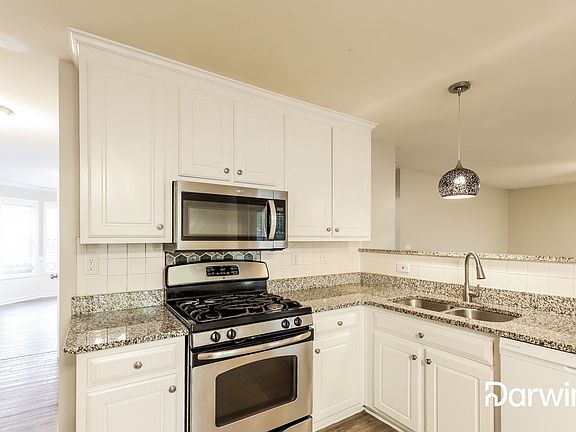2nd image of 133 Crown Oaks Dr
