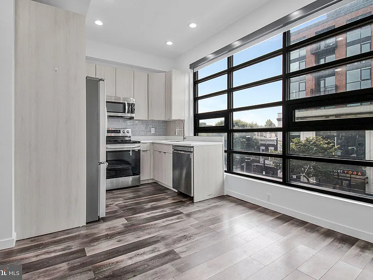 506 H St NE #302 — Photo 9