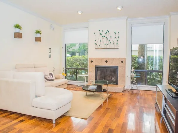 1112 Bering Dr APT 61, Houston, TX 77057