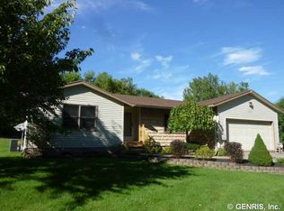 2870 Penfield Rd, Macedon, NY 14502