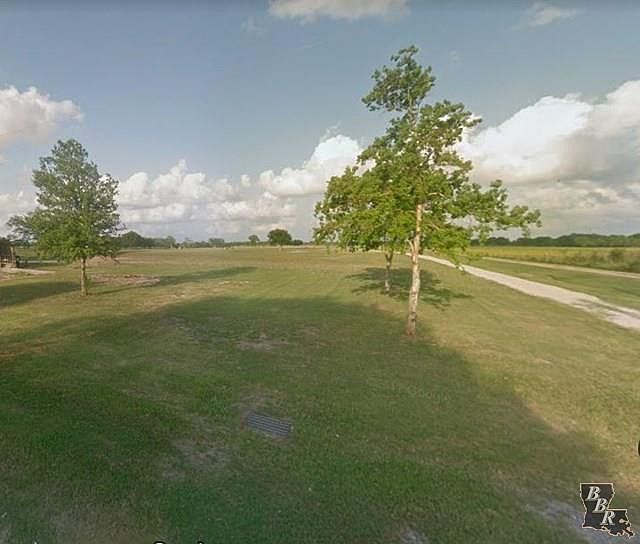 2nd image of 505 Mitchell Rd