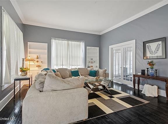 4th image of 522 2nd St