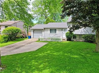 2543 Walnut St, Girard, OH 44420