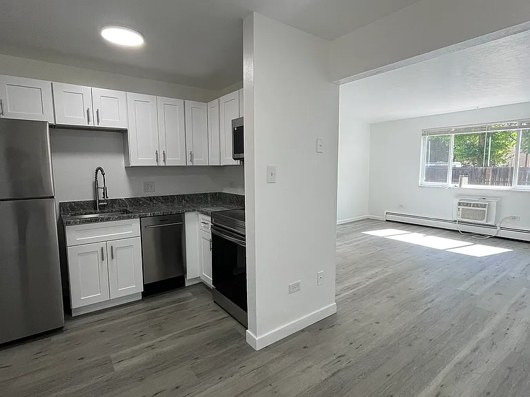 Oak North Apartments — Photo 40
