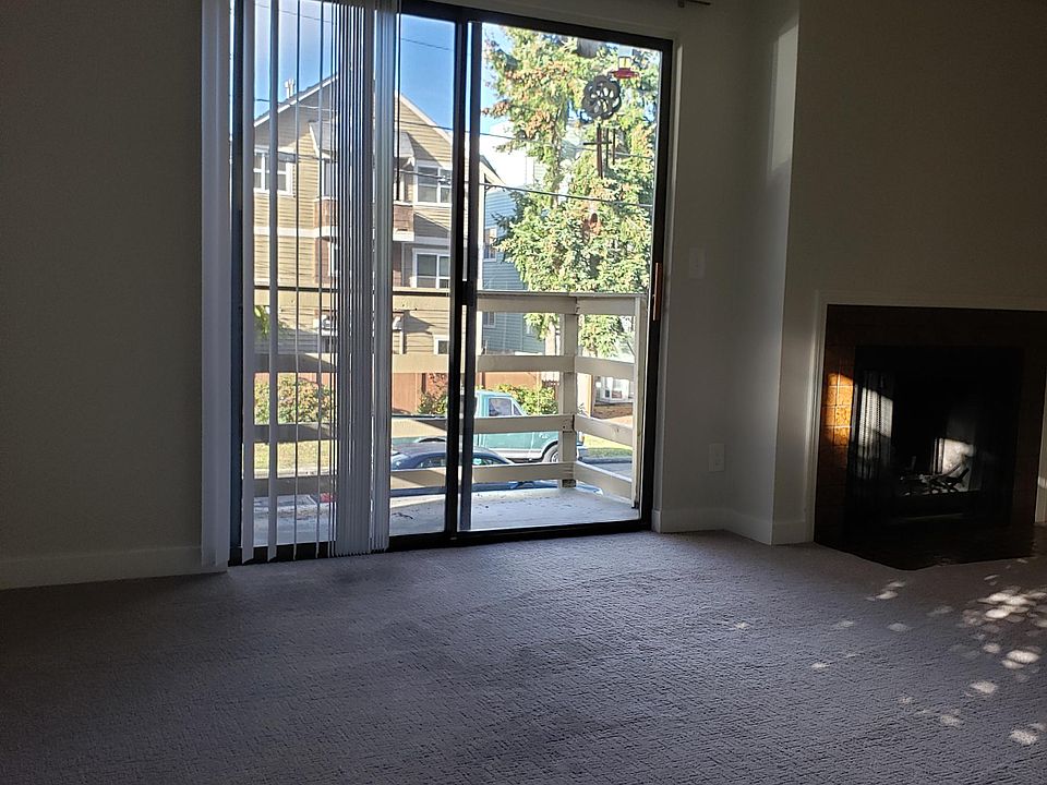 Balcony and fireplace