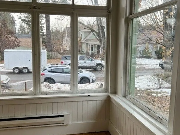 915 E Lakeside Ave #D — Photo 2