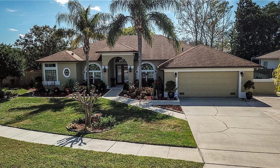 1st image of 1518 Carillon Park Dr