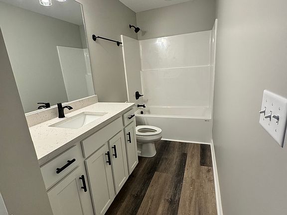 4th image of 7055 Caravan Dr