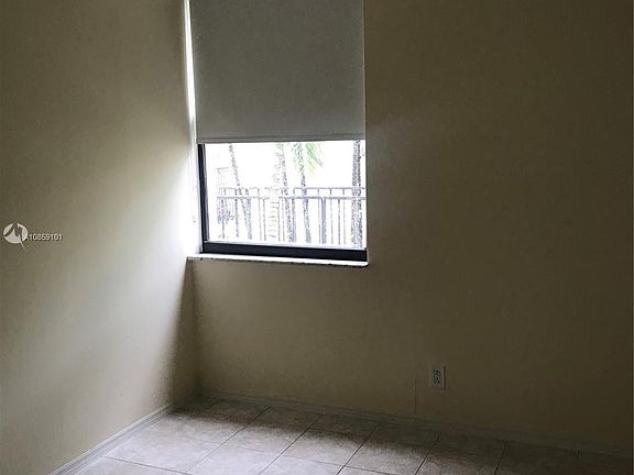 3rd image of 20200 W Country Club Dr #Penthouse 22